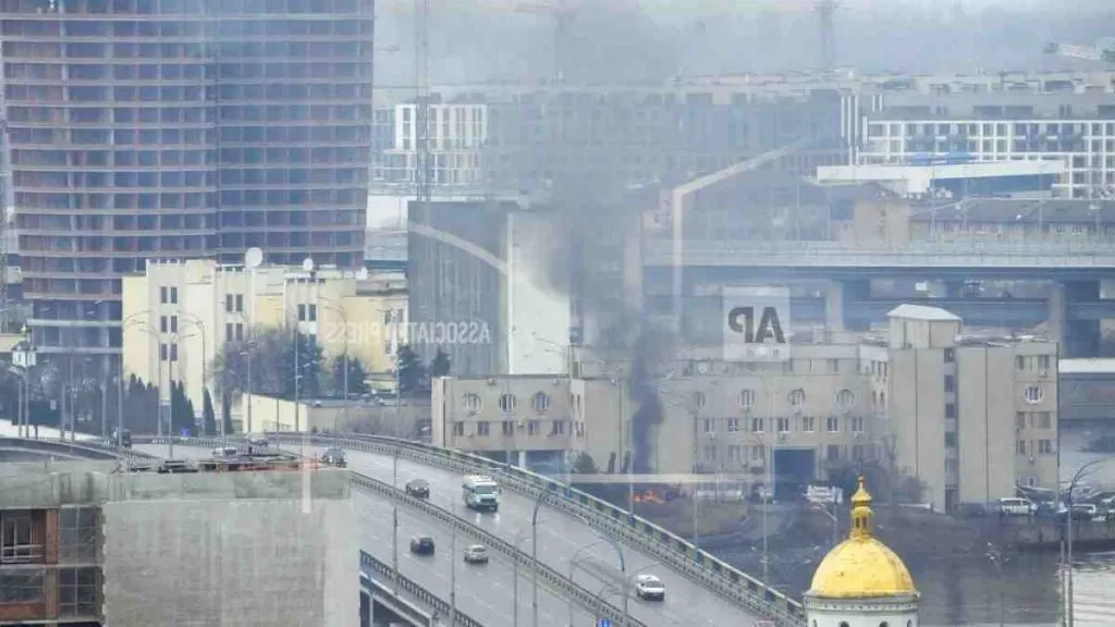 Ralentir après avoir hésité à un feu rouge